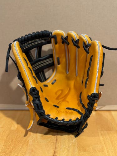 Yardley Baseball Glove