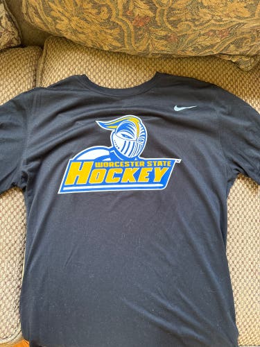Nike Worcester State NCAA D3 Size Large