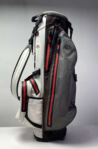 Titleist Players 4 StaDry Stand Bag White 
4-Way Divide Single Strap Golf Bag