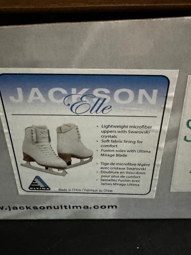 Elle by Jackson Figure Skates - Size 8.5 R