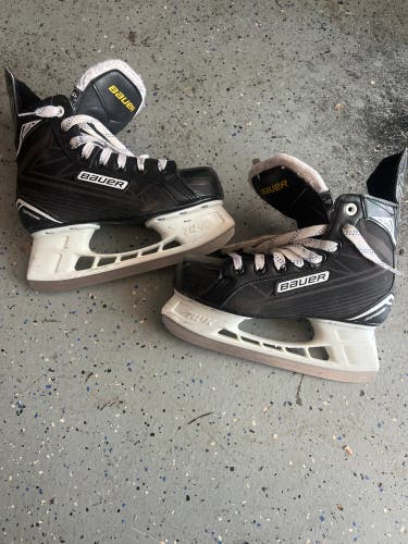 Bauer hockey skates