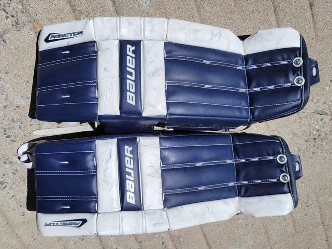 Hockey goalie Leg pads Bauer Reactor 30+1 Intermediate