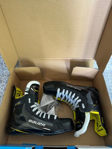 New Senior Bauer Supreme M4 Hockey Skates Size 8 Fit 1 *No Holders*