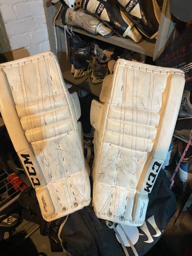 CCM 760 extreme flex goalie pads