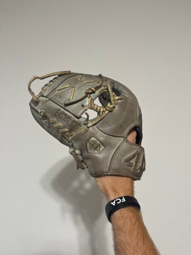 44 pro 11.5 lefty baseball glove