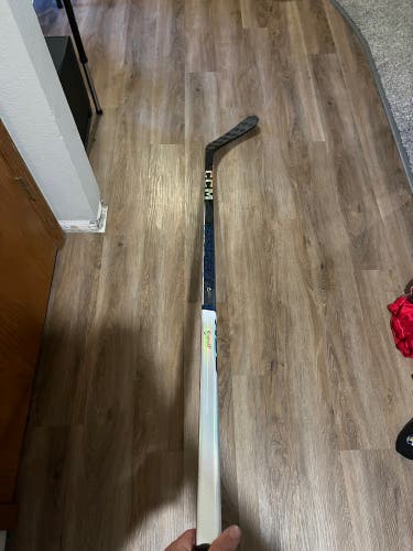 New Senior CCM Right Handed P29 Jetspeed FT6 Pro Hockey Stick