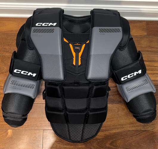 USED ONCE CCM PRO SPEC CHEST PROTECTOR LARGE FIT 3