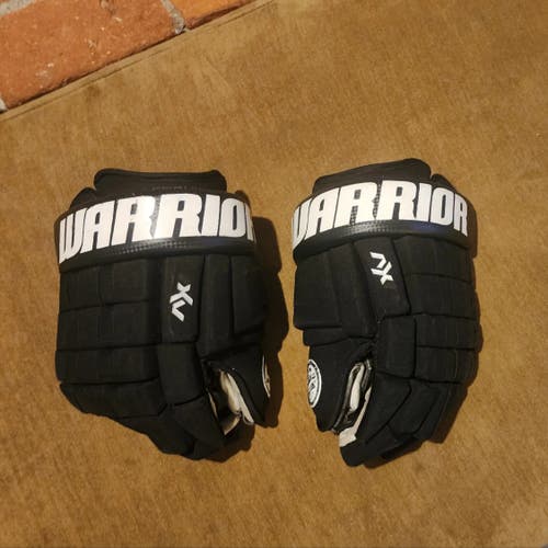 Frolik Flames Warrior AX1 Pro Gloves 13.5  Pro  Stock Dressed as franchise
