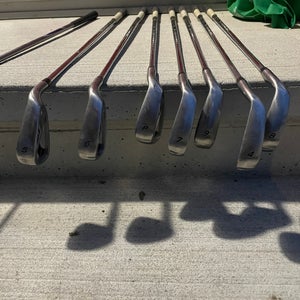 Men's TaylorMade r7 Draw Right Handed Iron Set Stiff Flex Steel Shaft