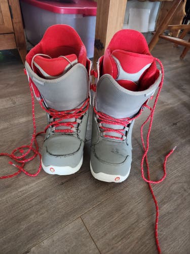 Used Size 9.0 (Women's 10) Men's Burton Snowboard Boots