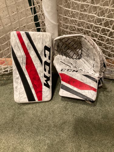CCM E3.5 GOALIE BLOCKER AND GLOVE. REGULAR, JUNIOR, Used.