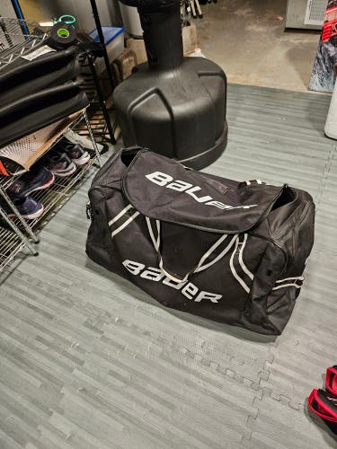 Used Senior Bauer Hockey Bag with Wheels