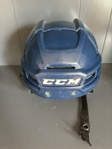 Used Medium CCM  Tacks 910 Helmet