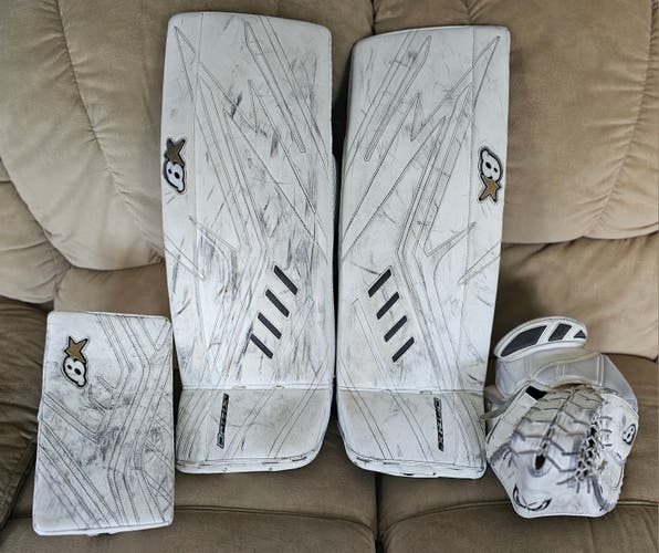 Brian's 29+1 Leg Pads w/glove and blocker