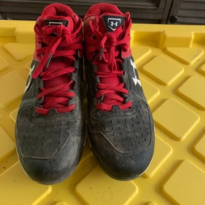 Used Men's Under Armour Baseball cleats