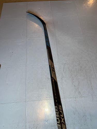 Senior Bauer Nexus Right Handed Hockey Stick P88 Pro Stock (87-90 Flex)