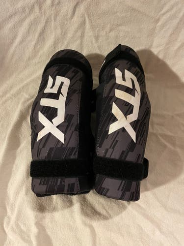 Used Medium Adult STX Stallion 75 Arm Pads