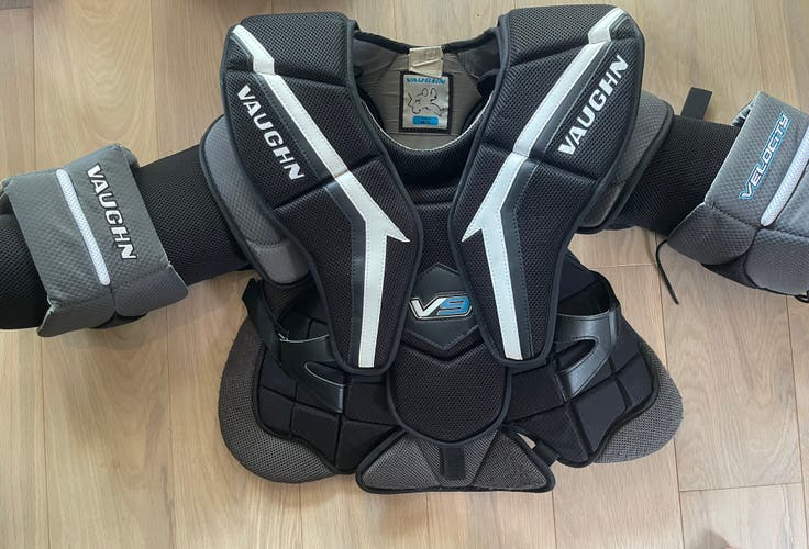 Vaughan Junior Large Chest Protector