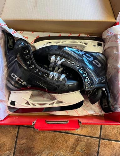 CCM XF Pro Hockey Skates