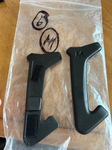 Medium new lacrosse cascade helmet ear inserts