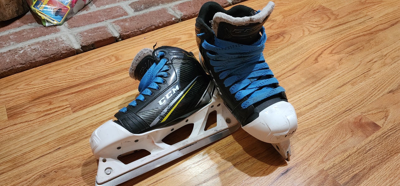 Used Senior CCM Tacks 9060 Hockey Goalie Skates Regular Width 7.5