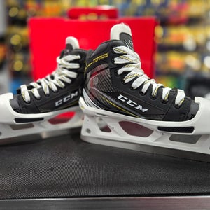 New Intermediate CCM Tacks 9060 Hockey Goalie Skates Regular Width Size 4.5