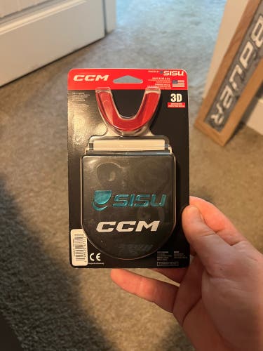 CCM SISU 3D Mouth Guard Red