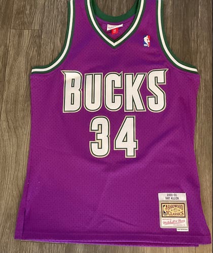 Ray Allen Milwaukee Bucks Mitchell and Ness Jersey Size Medium