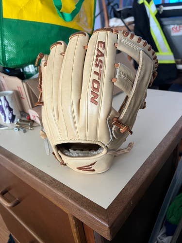 Easton Legacy Elite 11.75 inch single post infield glove