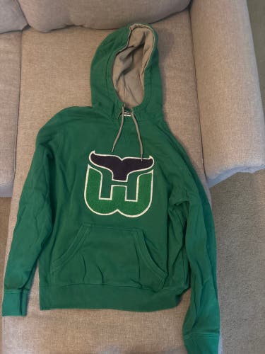 Hartford Whalers (Carolina Hurricanes) Throwback Green Hockey Sweatshirt - Size Medium