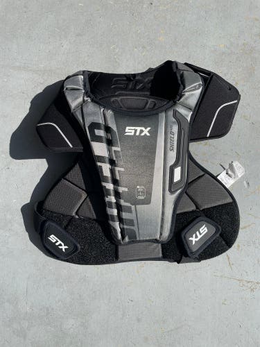 STX Shield 400 goalie chest protector