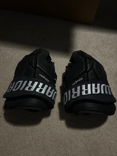 Warrior hockey gloves