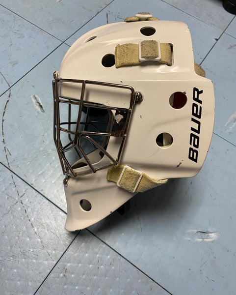 Used Bauer Profile 940 Goalie Mask Senior Small