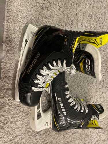 Bauer supreme m4 hockey skates