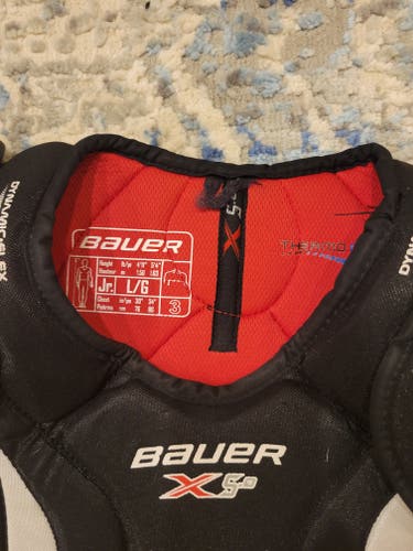 Used Large Junior Bauer Vapor X 5.0 Shoulder Pads