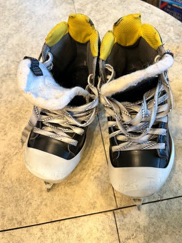 Bauer goalie skates