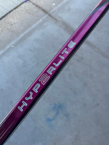 Like New Senior Bauer Right Handed P92M 102 Flex Used Pro Stock Vapor Hyperlite 2 Hockey Stick NHL