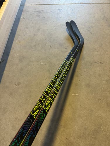 (2 PACK) New Senior Sher-Wood Left Hand P28 80 Flex Pro Stock Rekker Legend Pro Hockey Stick