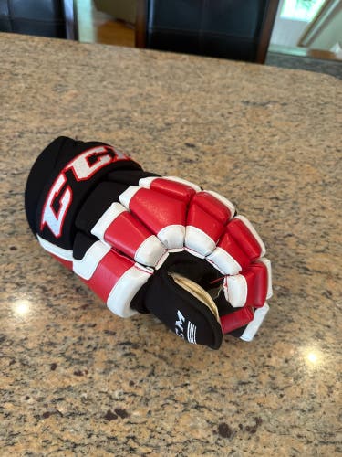 Used  CCM 14" HG14 Gloves