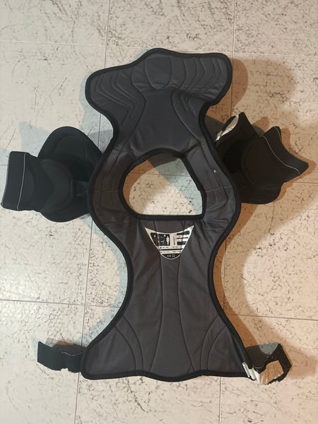 Used Large Reebok  SC4 Shoulder Pads