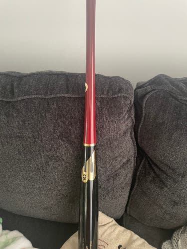 New B45 Birch 31 oz 33" AT13S WoodBat