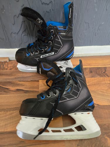 Used Senior Bauer Nexus 7000 Hockey Skates Regular Width 5