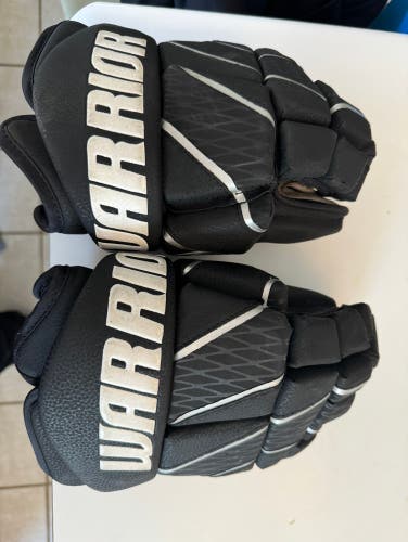 Warrior lacrosse fatboy burn 11” goalie gloves