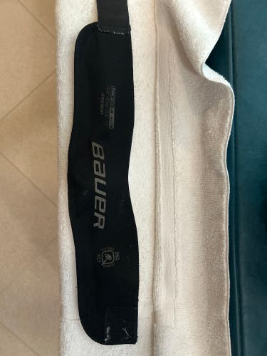 Bauer Neck guard