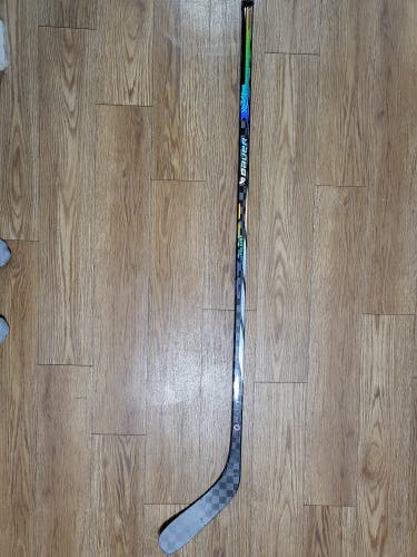 Used Intermediate Bauer Proto-R Right Handed Hockey Stick P88
