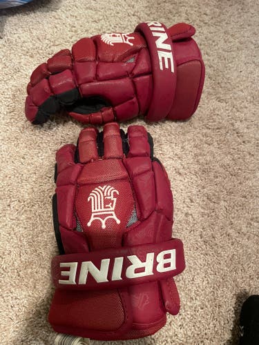 Brine King Superlight 2 Maroon Lacrosse Gloves