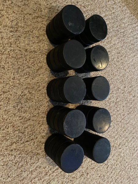 Ice hockey pucks