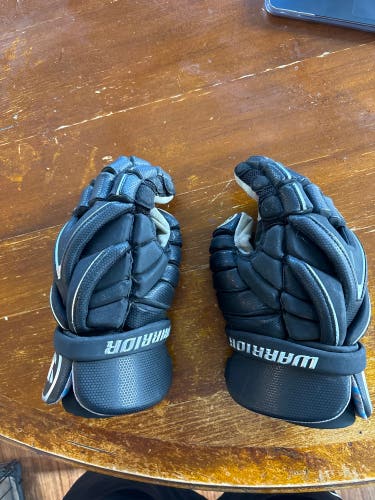 Used Warrior Medium Evo Lacrosse Gloves