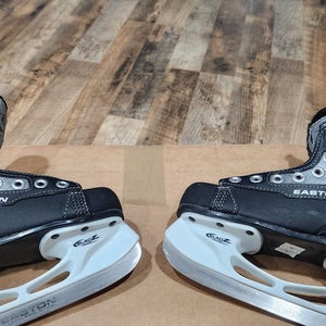 Used Youth Easton Synergy EQ Hockey Skates Regular Width 12