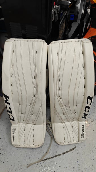 Used 33" CCM Premier R1.9 Goalie Leg Pads